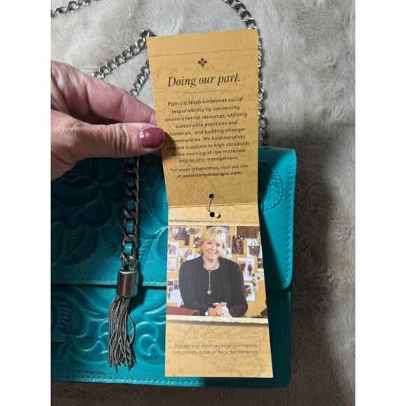 Patricia Nash Aqua Leather Rose Tooled Crossbody Bag With Chain Strap & Tassel - Picture 7 of 16